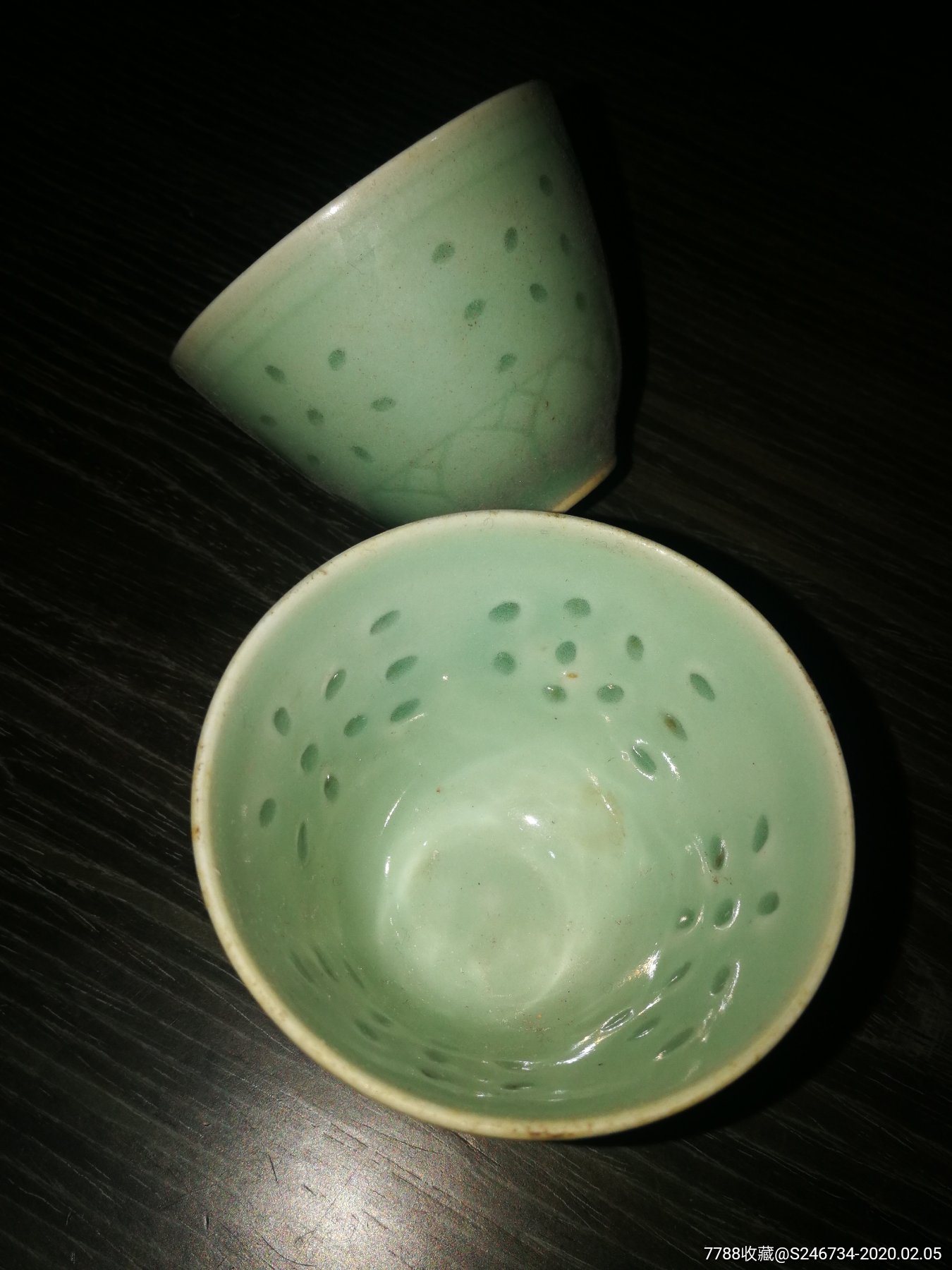 中国龙泉豆青釉玲珑茶盏瓷器茶盅