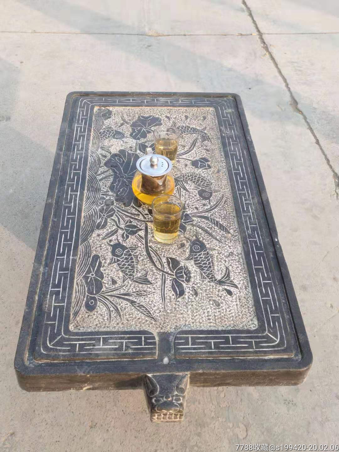 青石茶盘,品项一流,年年有余,全品无修补.正常使用.