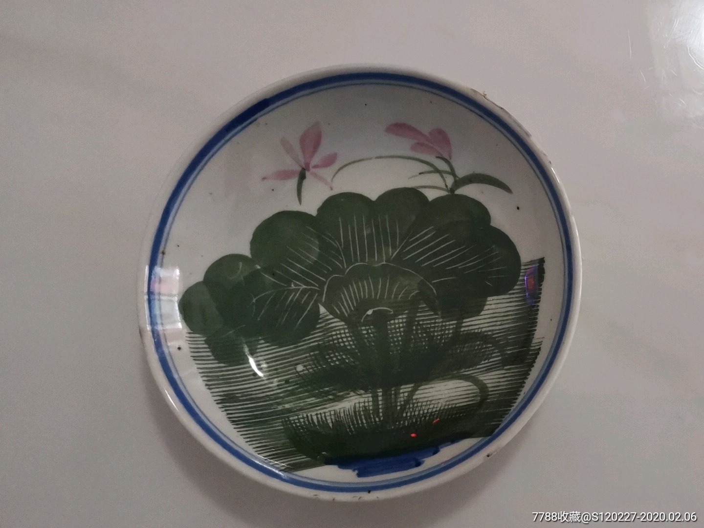 滚动鼠标滚轴,图片即可轻松放大,缩小更多"青花瓷