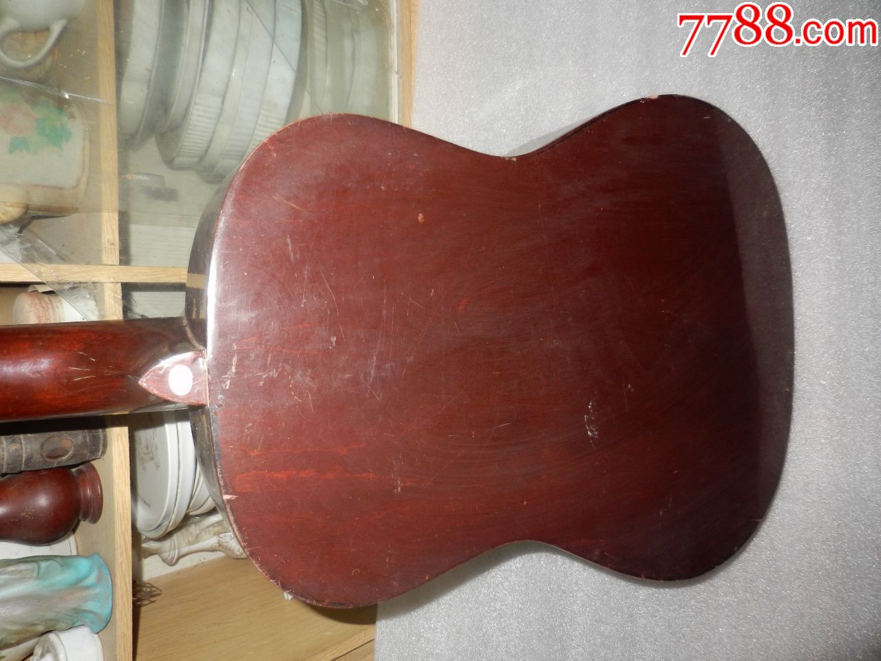 早期出口大号实木梅花牌吉他(抢购价)