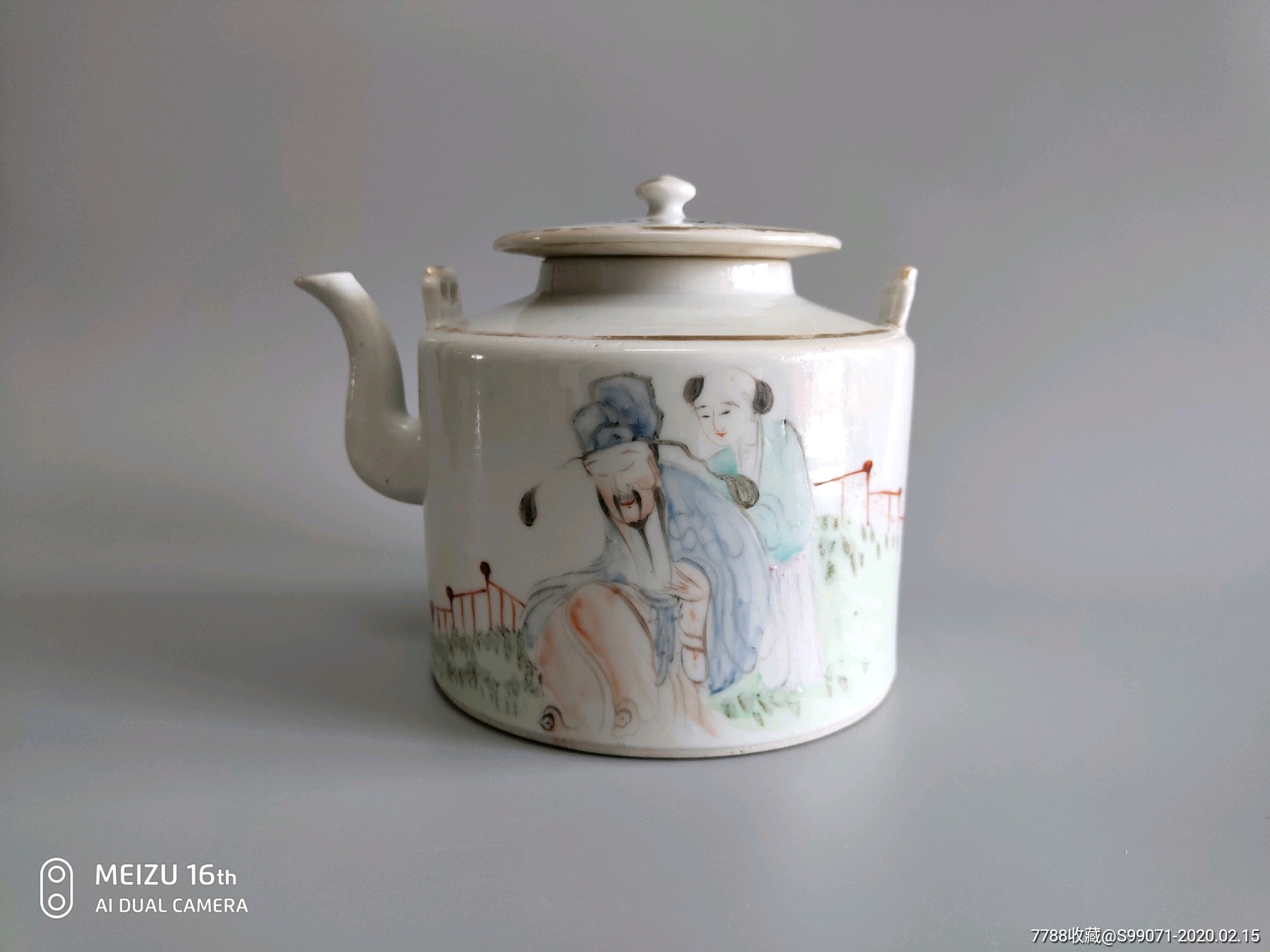 光绪浅降名家小山氏人物僧帽壶