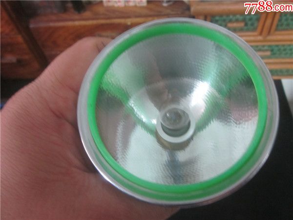 上世纪70-80年代搪瓷老式手电筒电池民俗老物品.