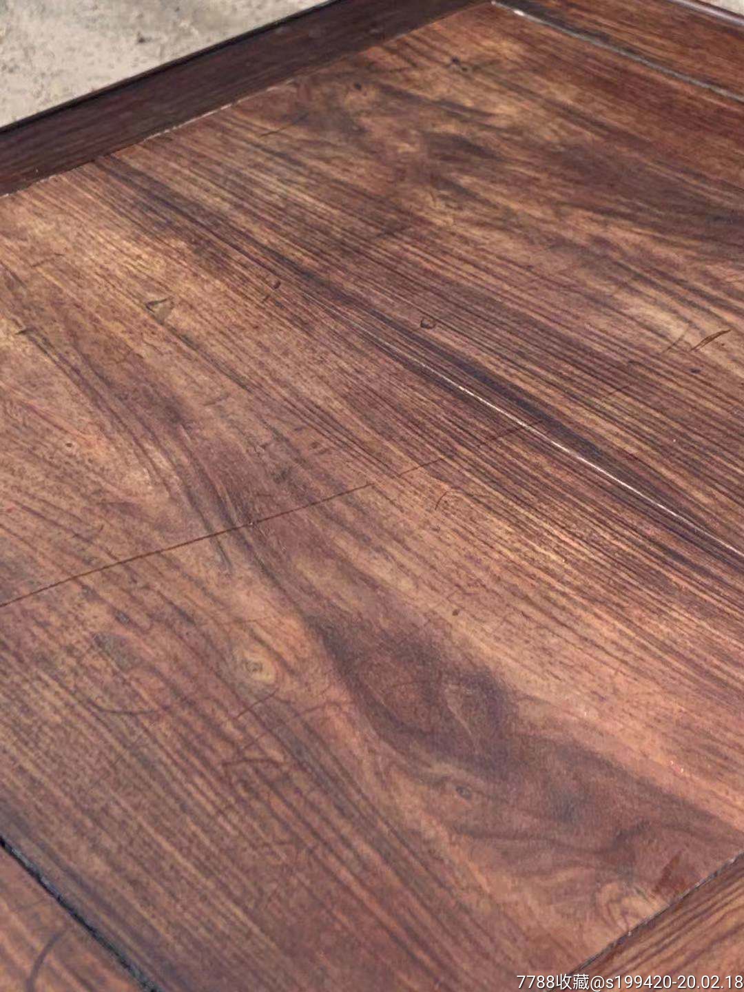 清中期大户人家用的老红木(大红酸枝)树芯加工制作的精品茶桌.
