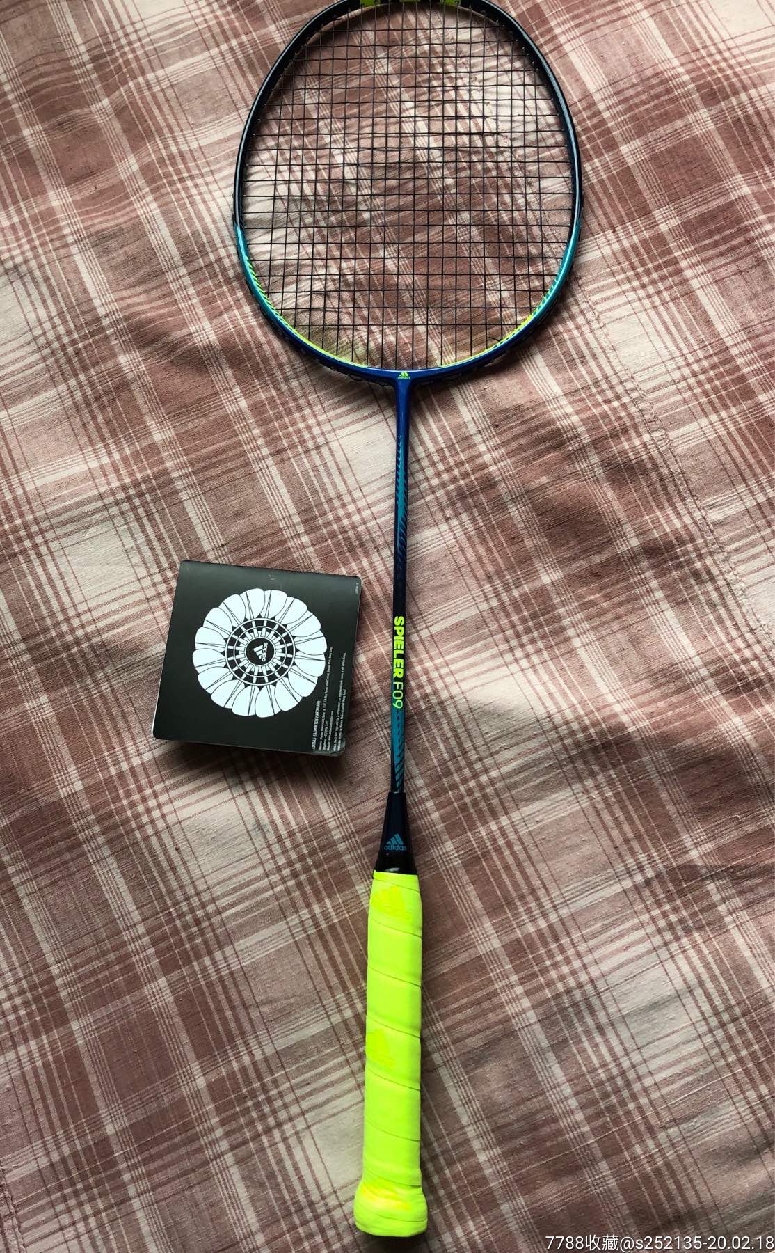 阿迪达斯羽毛球拍