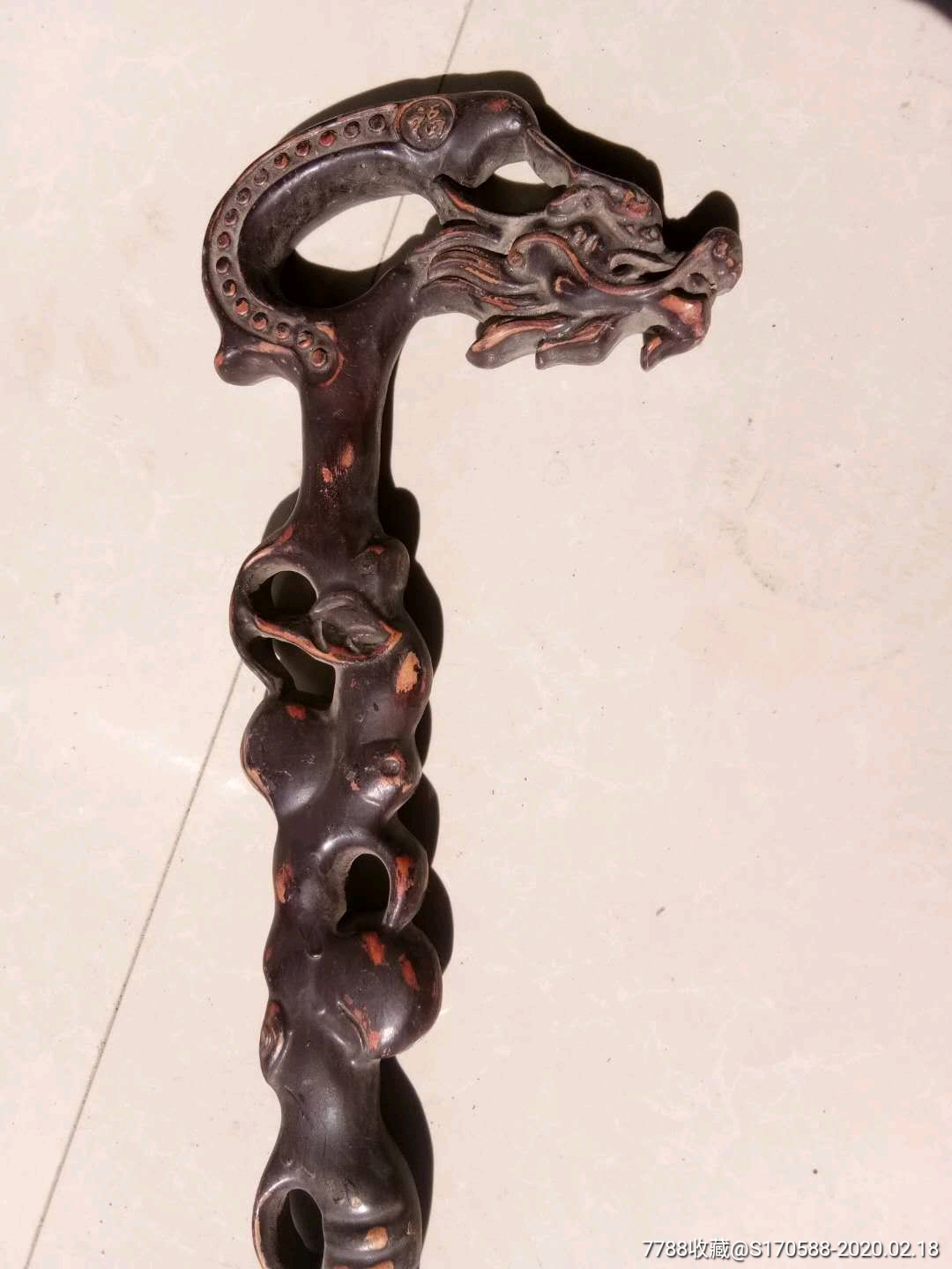 老黄杨木龙头拐杖