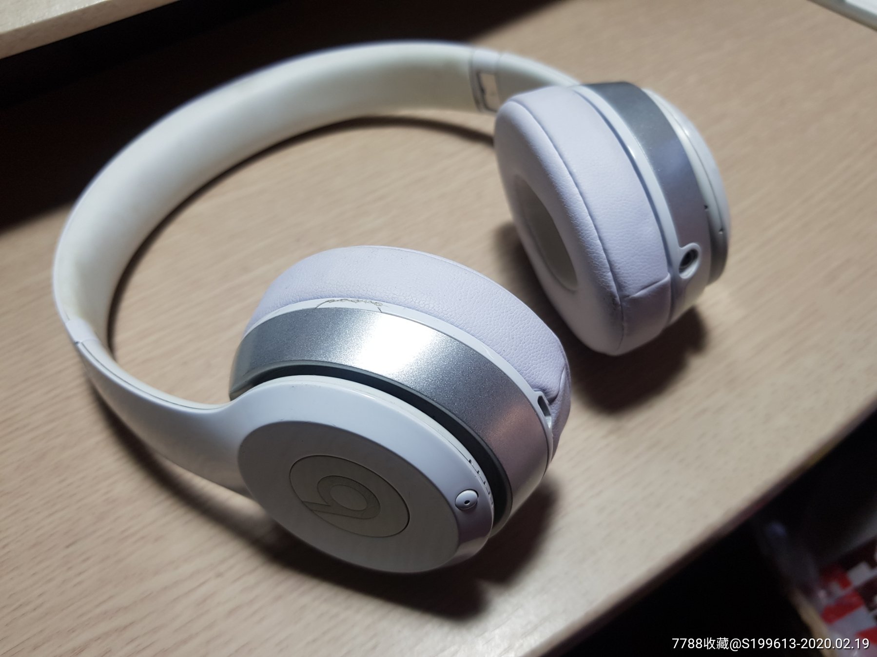 8新魔音solo3耳机保真蓝牙版新换的耳棉罩