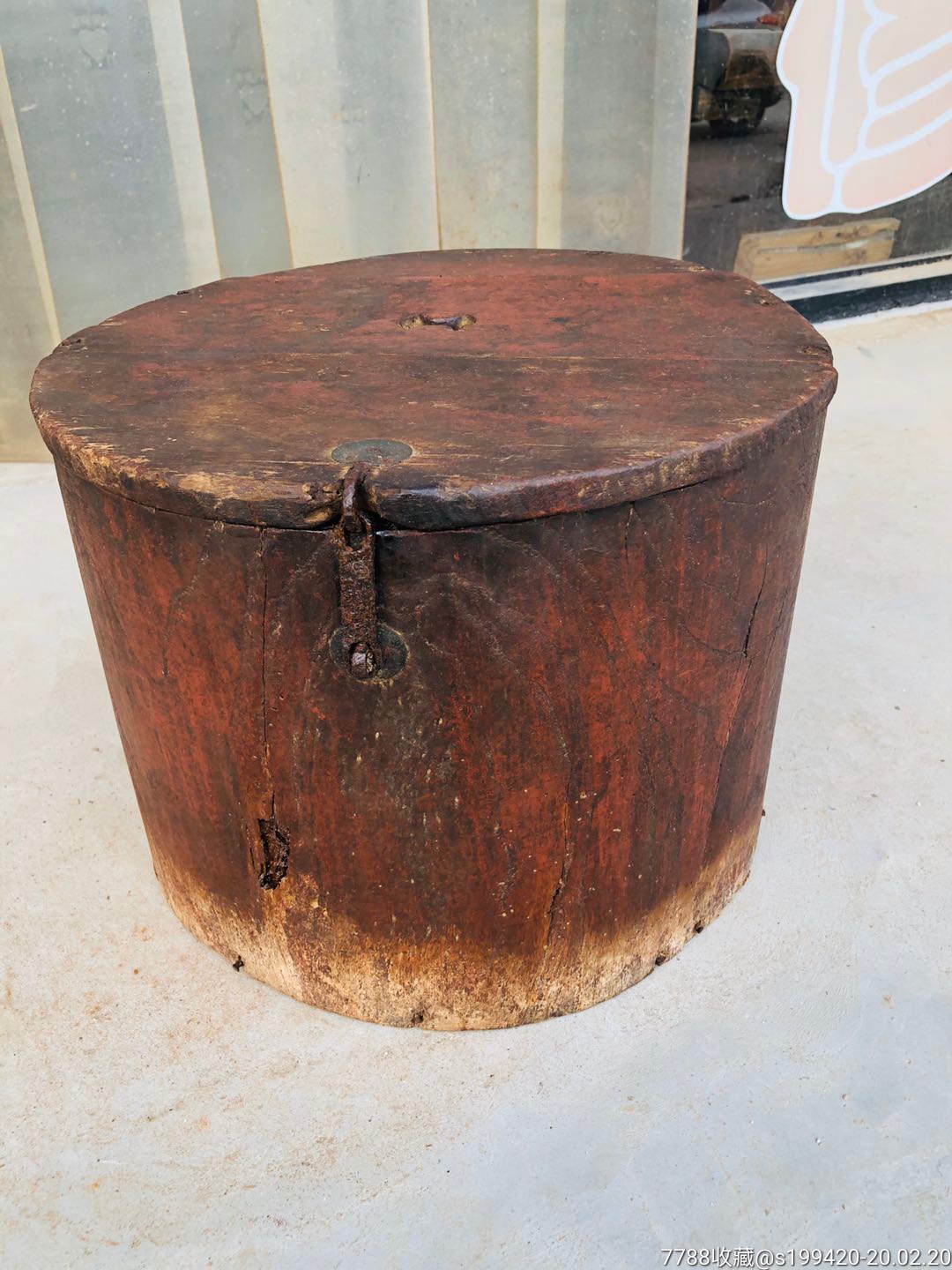 清代,做生意用的放钱箱子,称钱贵子,一木正挖,尺寸如图,全品保老.