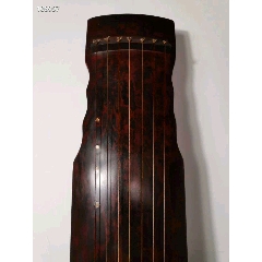 南风古琴宣和式老杉木制，犀皮漆胎。琴体古朴大气，线条流畅。龙池上方刻(se71216377)_7788收藏__收藏热线