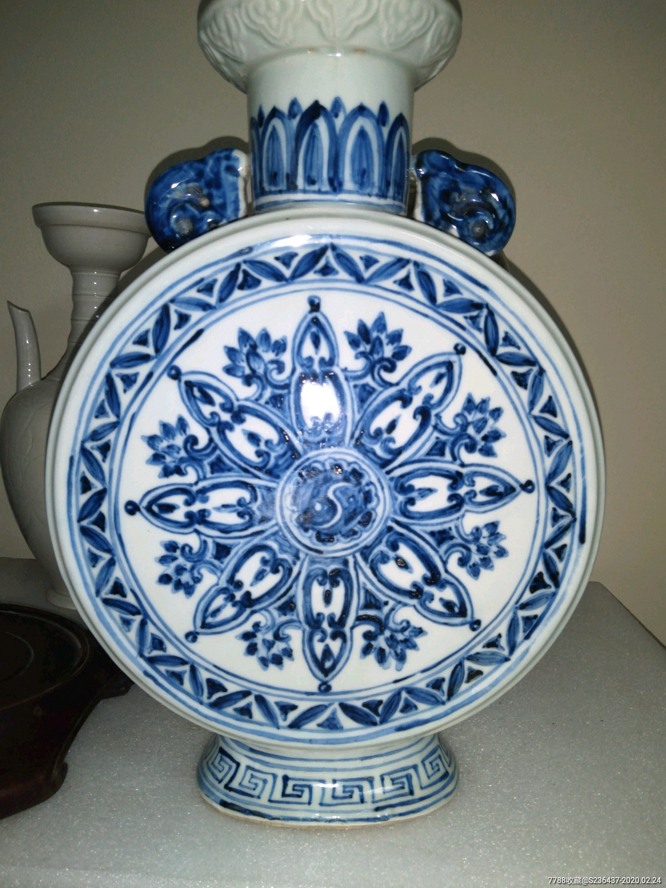 明宣德青花番莲纹尊-青花瓷-7788收藏__收藏热线