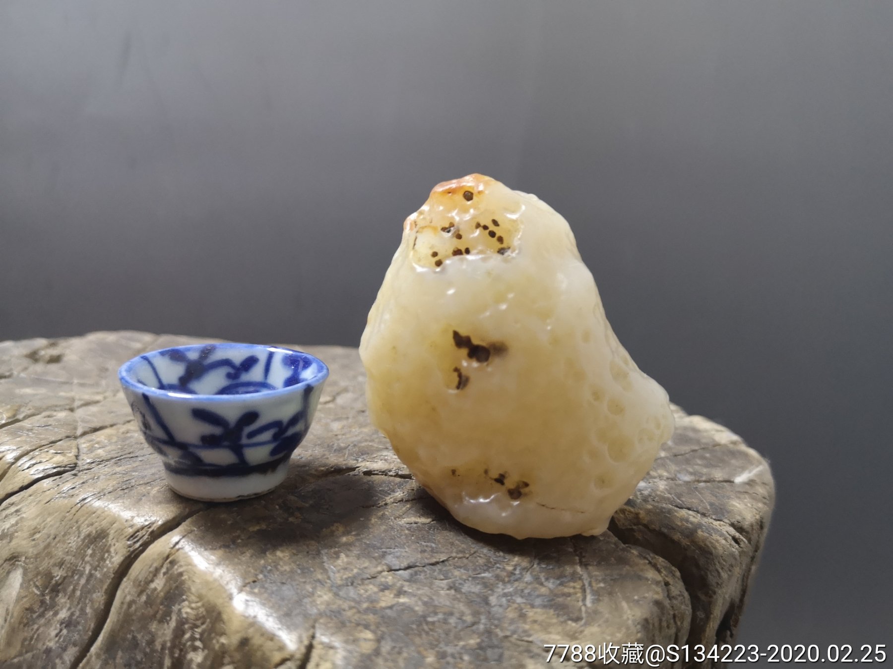 戈壁玛瑙"小鸡吃食"