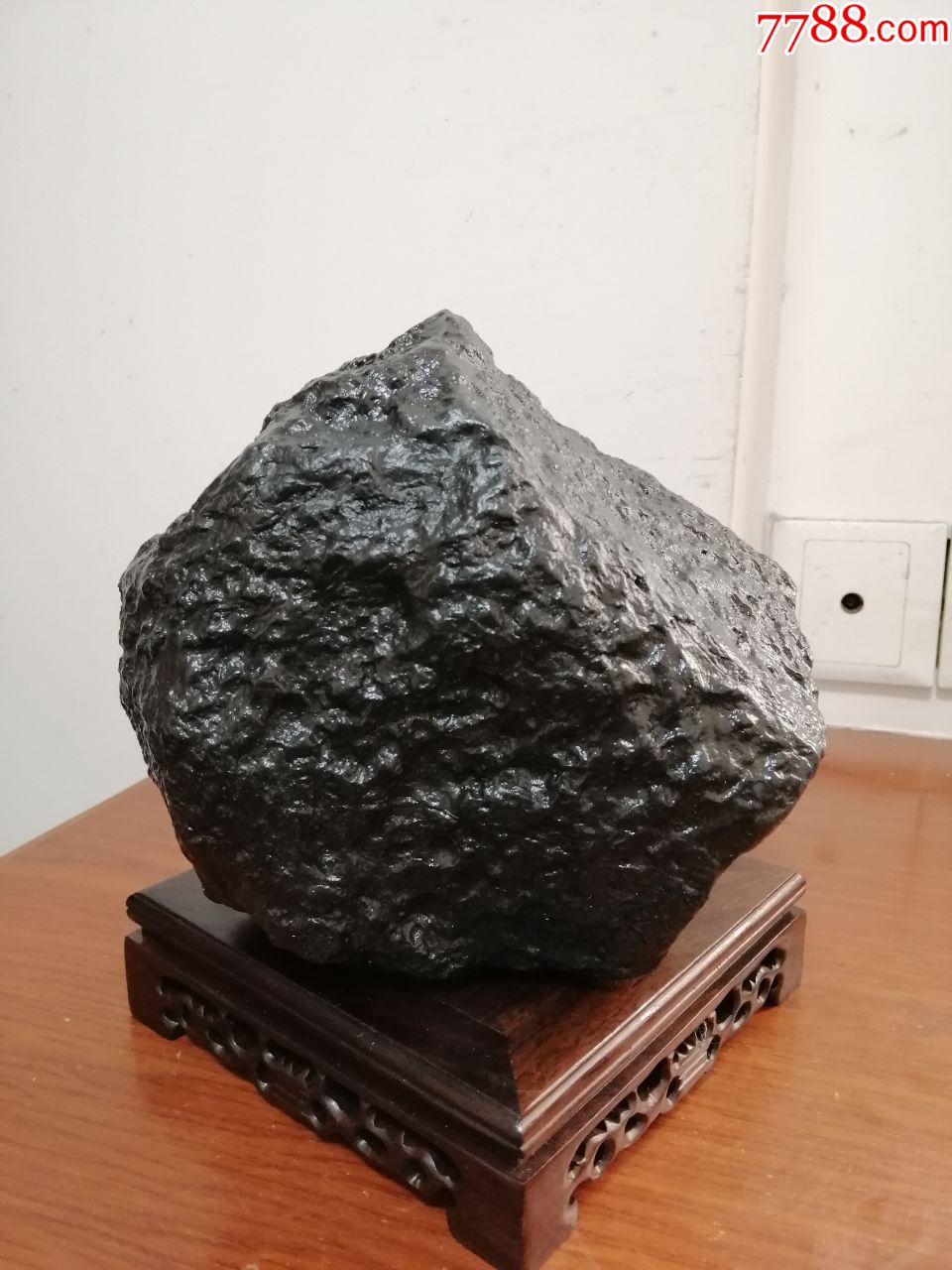 天然黑金石原石摆件(a4572)