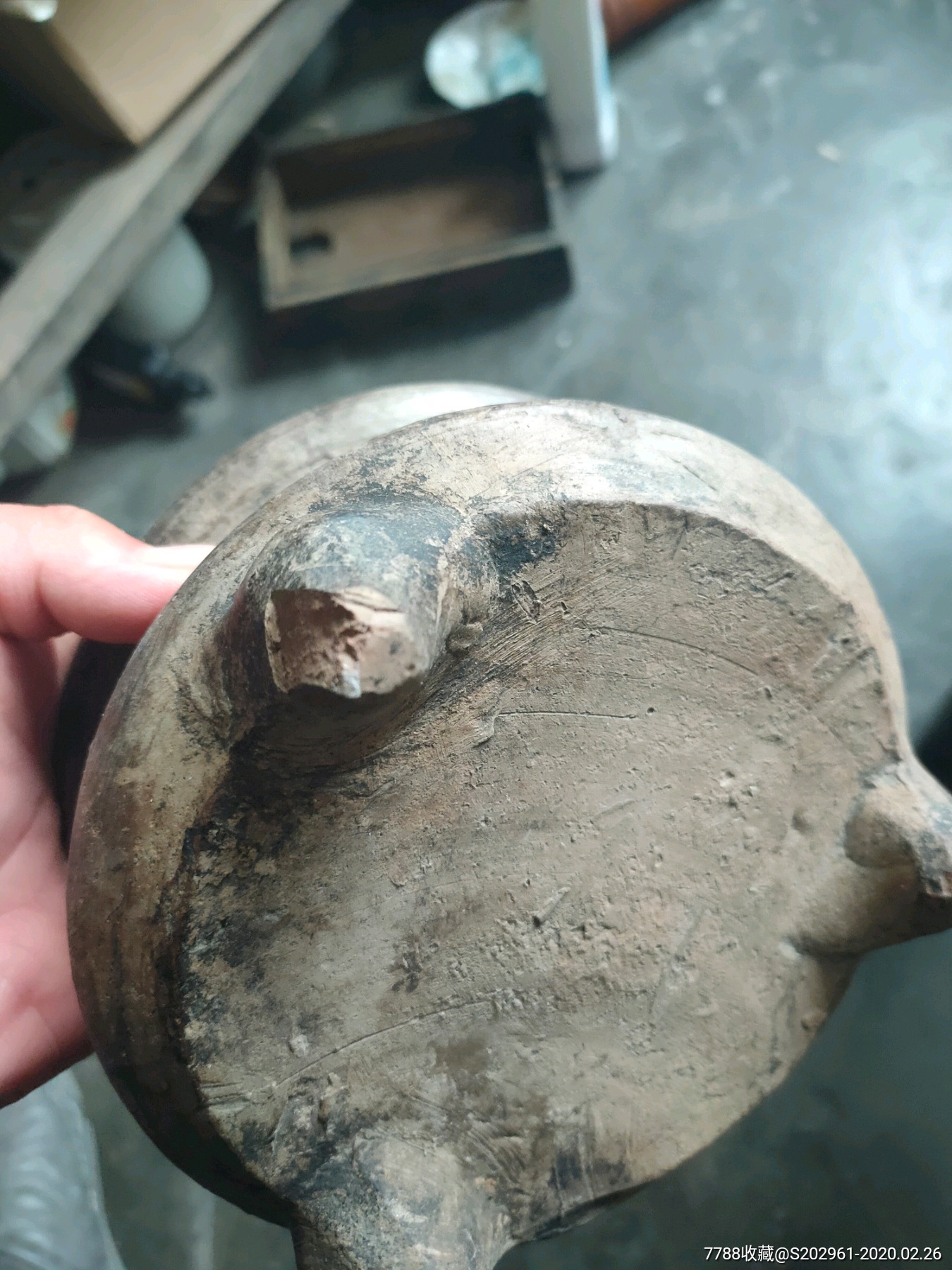 清三足澄泥香炉