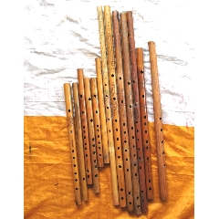 50年代贵州玉屏，箫笛十多支。品相也不错。(se71320348)_7788收藏__收藏热线