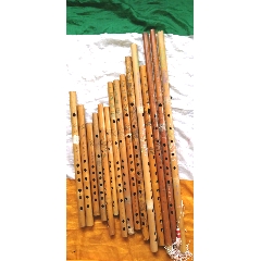 60年代贵州玉屏，箫笛十多支。品相也不错。(se71320582)_7788收藏__收藏热线
