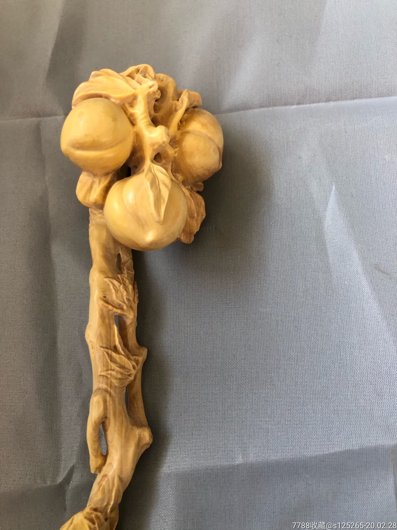 黄杨木雕寿桃如意