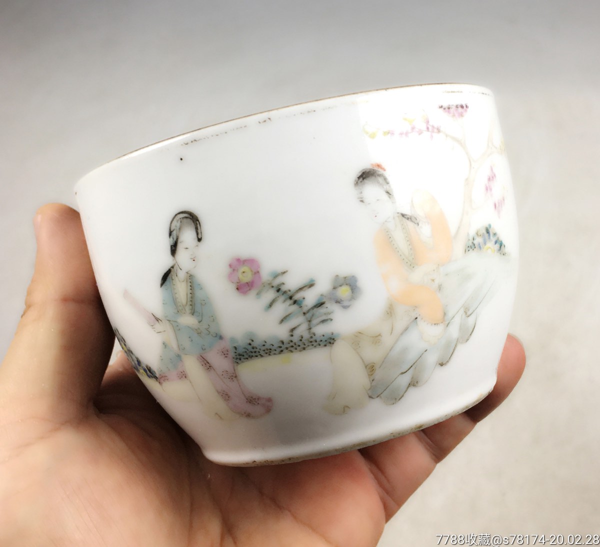 民国名家范子煵作品桃花美人粉彩罐近全品