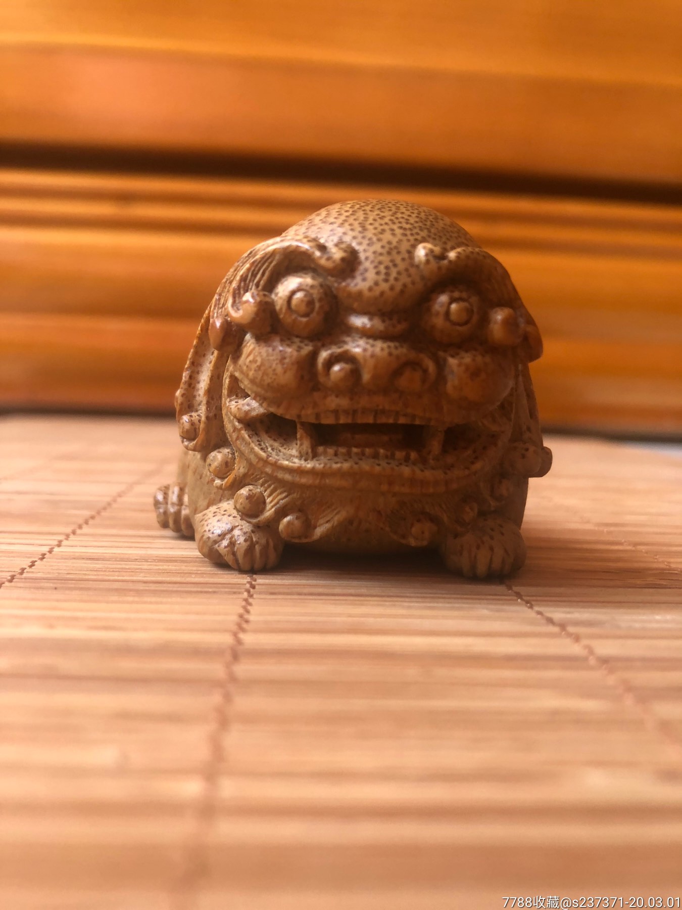 竹根雕像小狮子_价格1500元_第1张_7788商城__七七八八商品交易平台