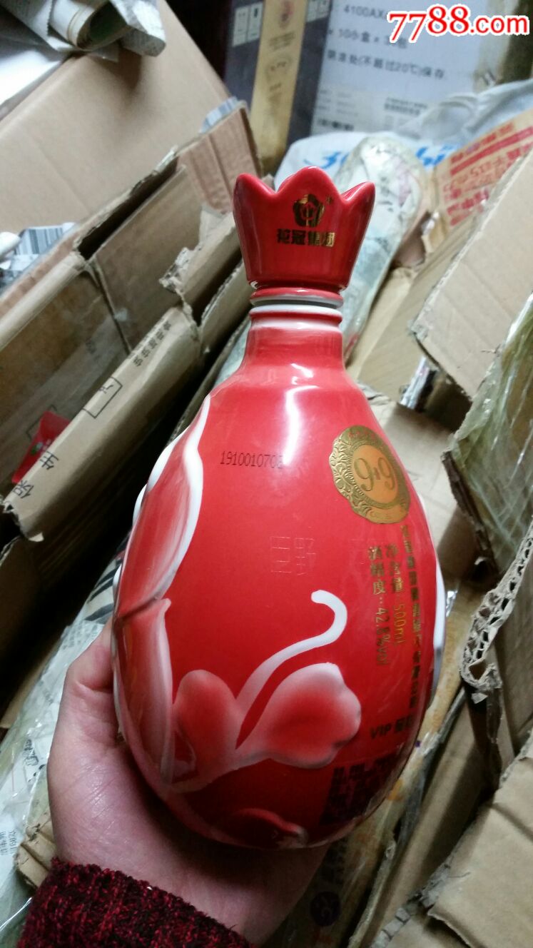 山东名酒--花之冠99珍藏系列