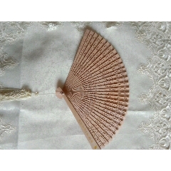 木制刻花檀香扇(se71402900)_7788收藏__收藏热线