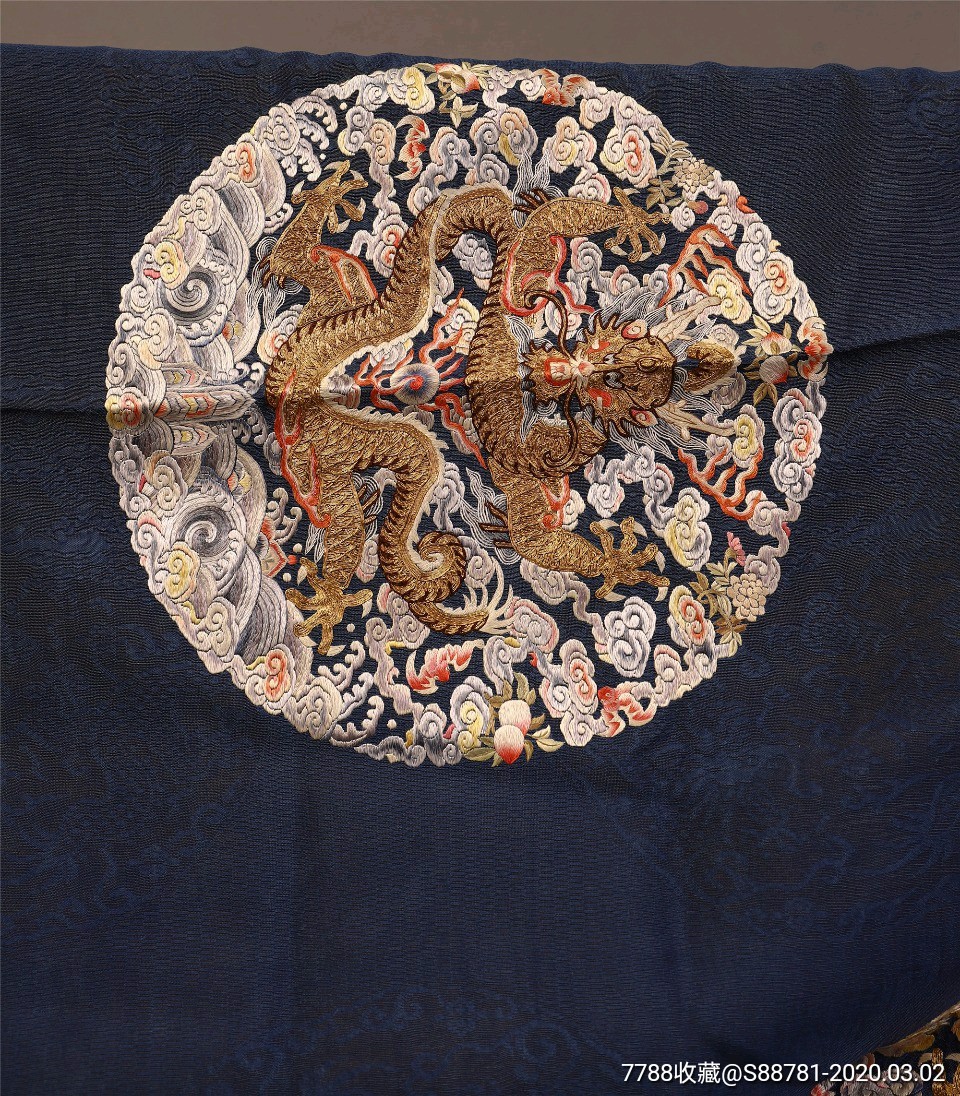 回流蓝底金丝龙袍褂尺寸袖长124cm衣长94cm