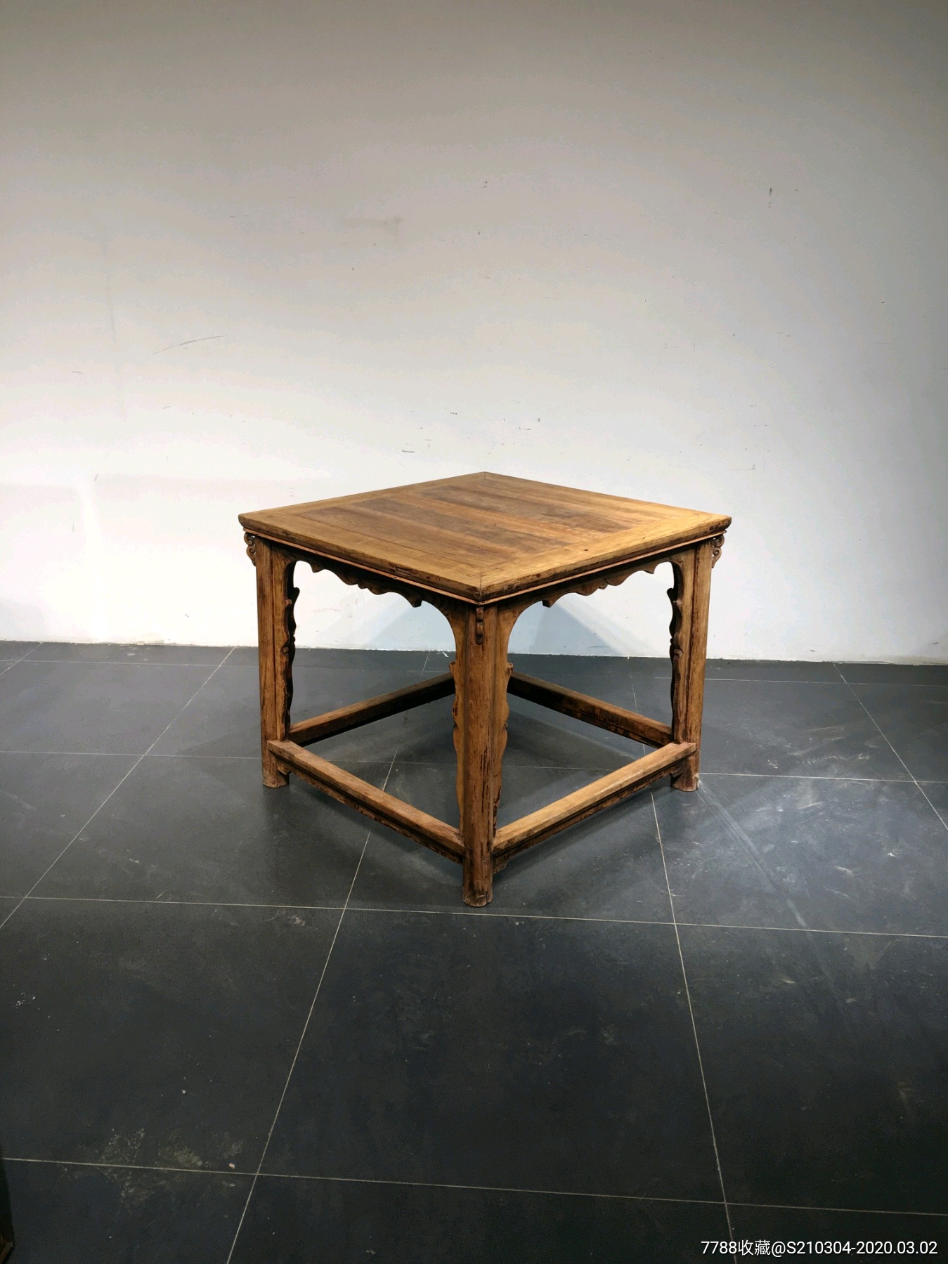 明代,四面开光供桌.面核桃木,其他榆木.