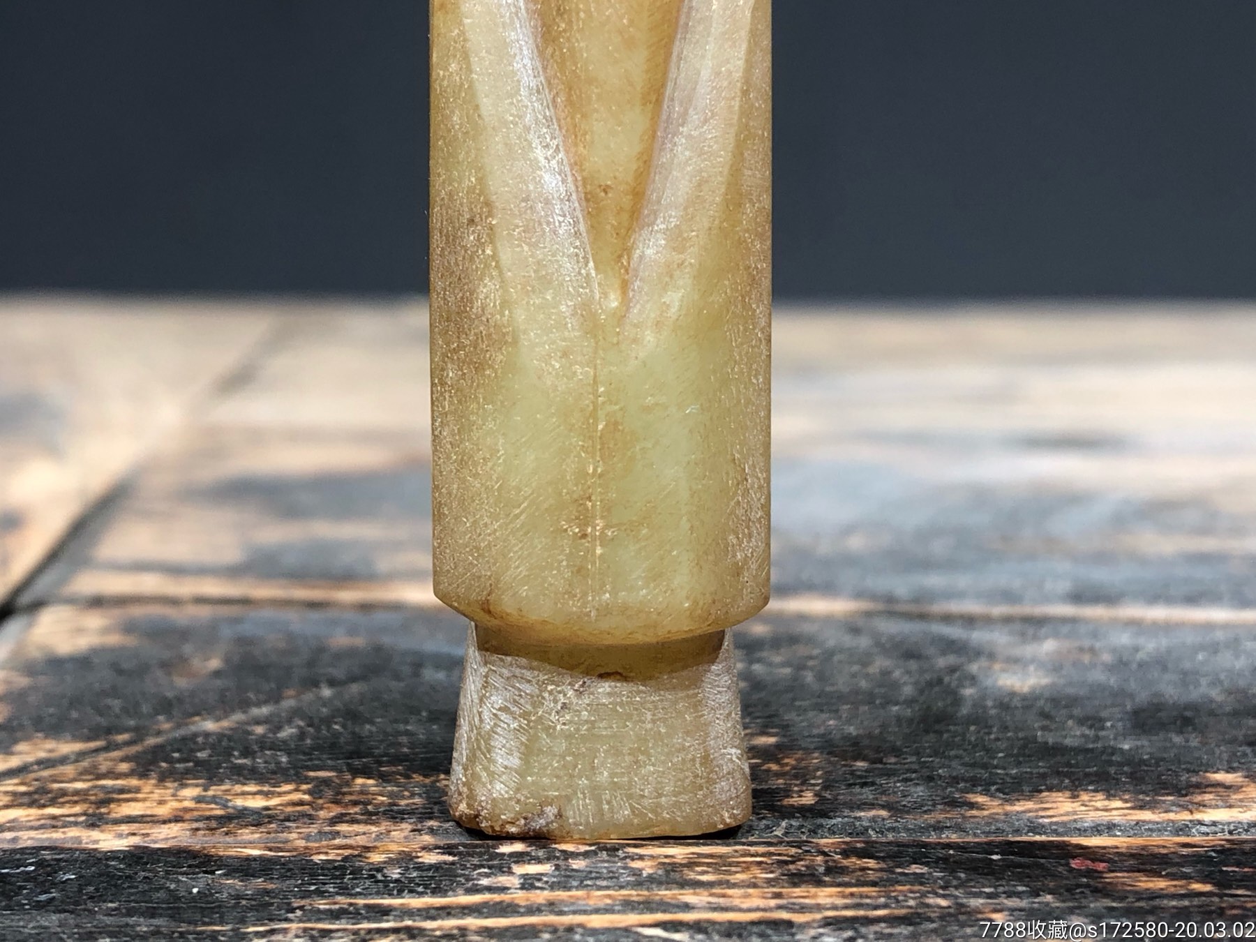 【和田玉翁仲】