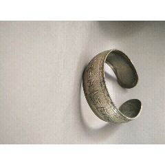 银手镯(se71442129)_7788收藏__收藏热线