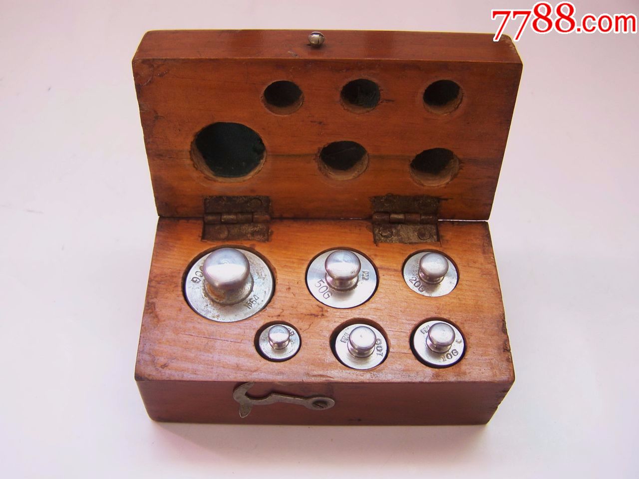 老款式,马头牌(原木盒,砝码全)整件完好,稀少,点图可放大