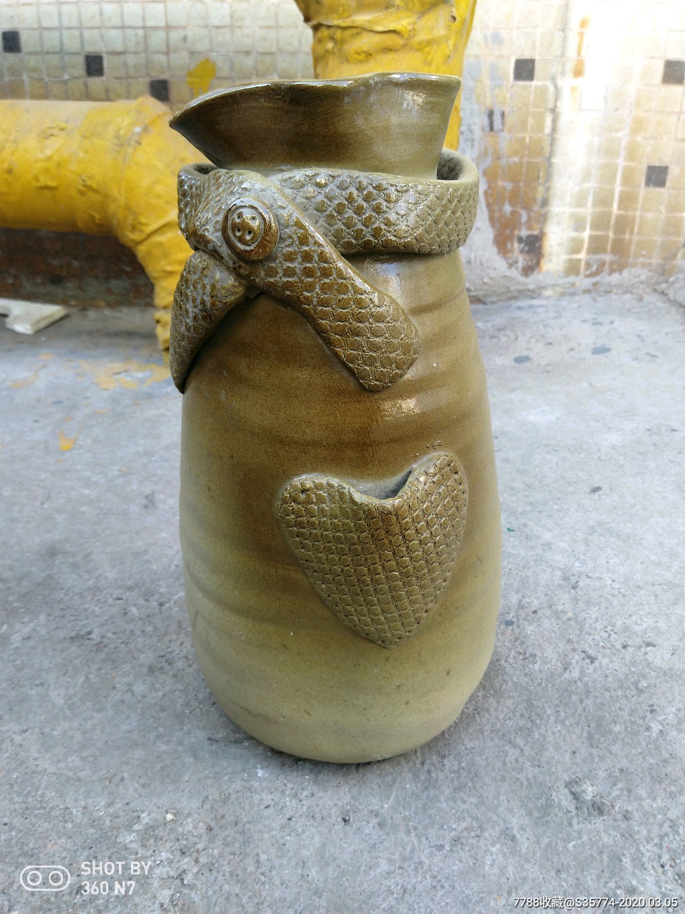 石湾陶林款花瓶