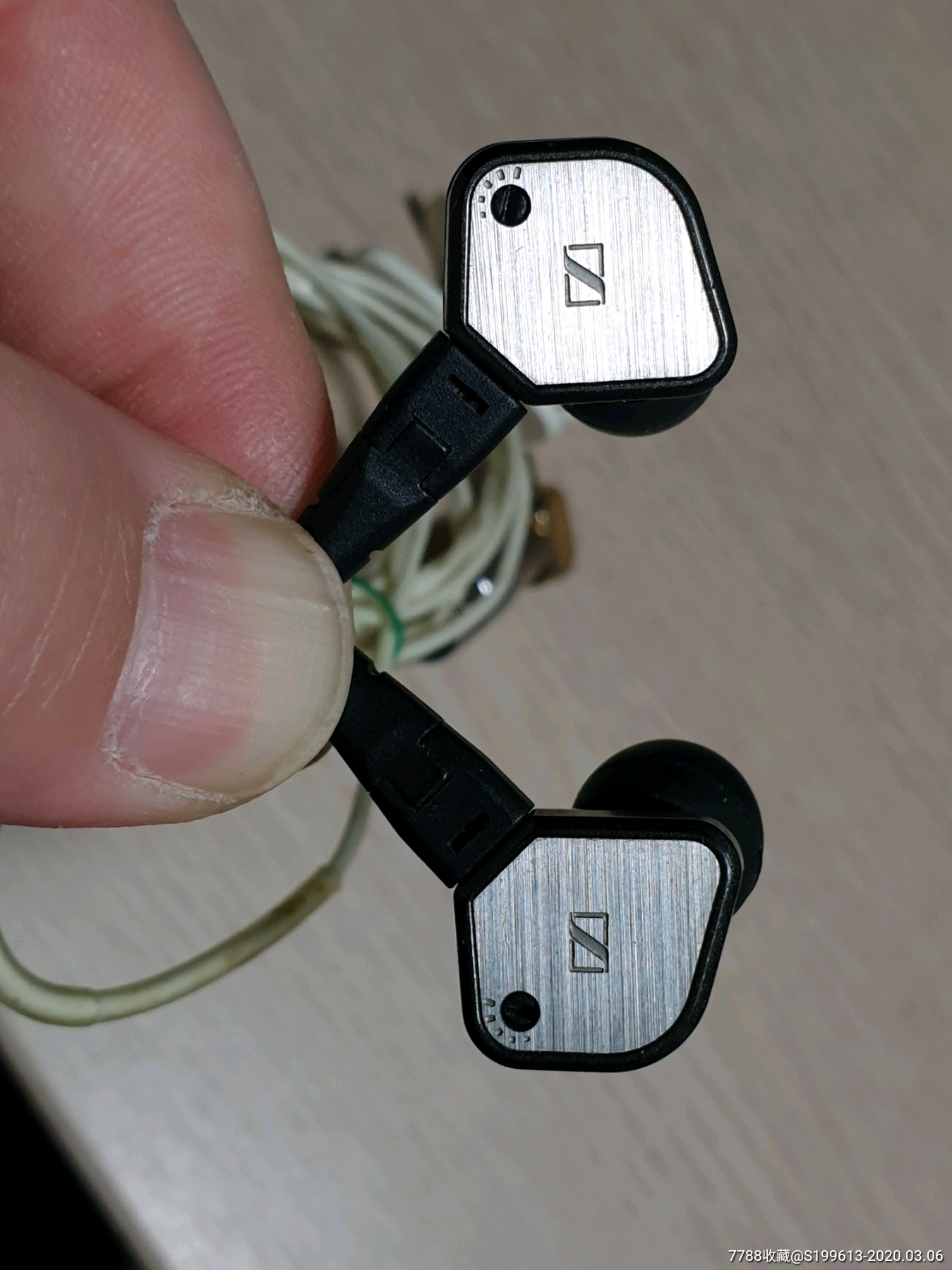 9新,德国产,森海塞尔ie80耳机,后配镀银线,音质提升很大