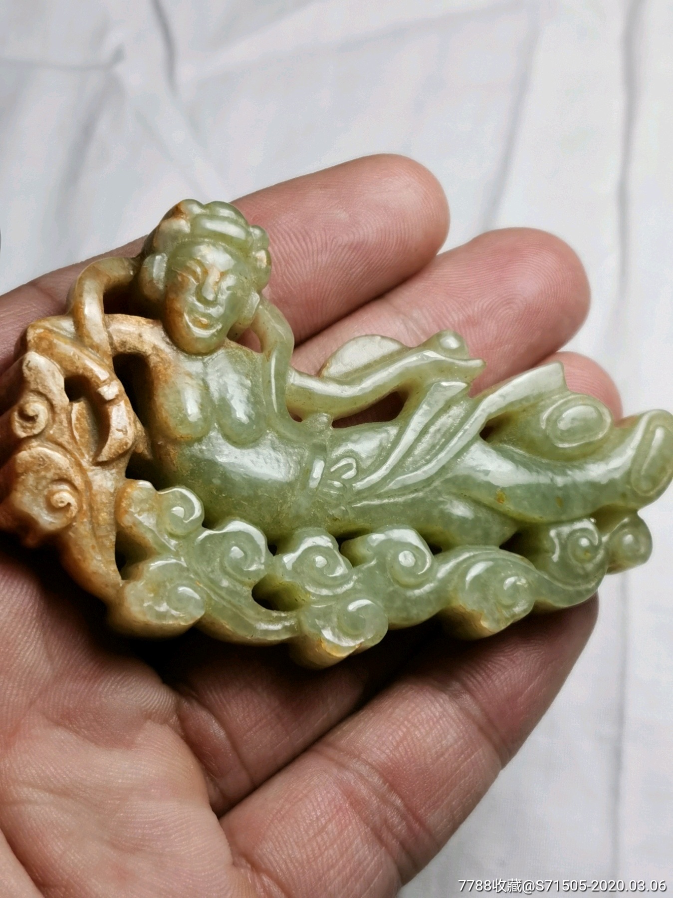 乡下收的辽代和田玉飞天