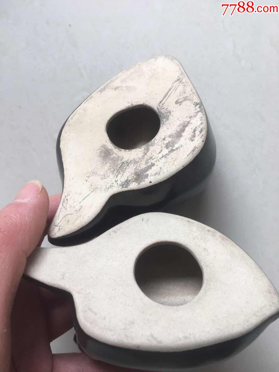 蒲松龄.聊斋狐仙文化小狐狸瓷塑一对