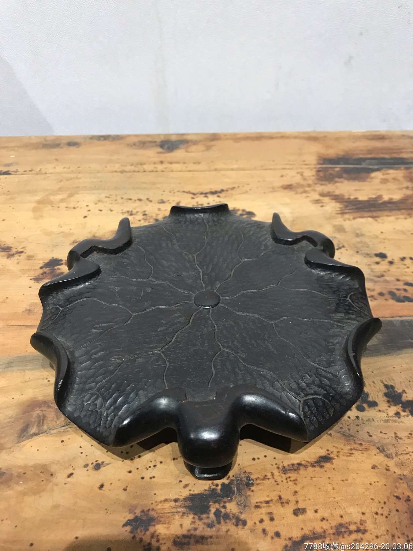 清代精品红木荷花型底座