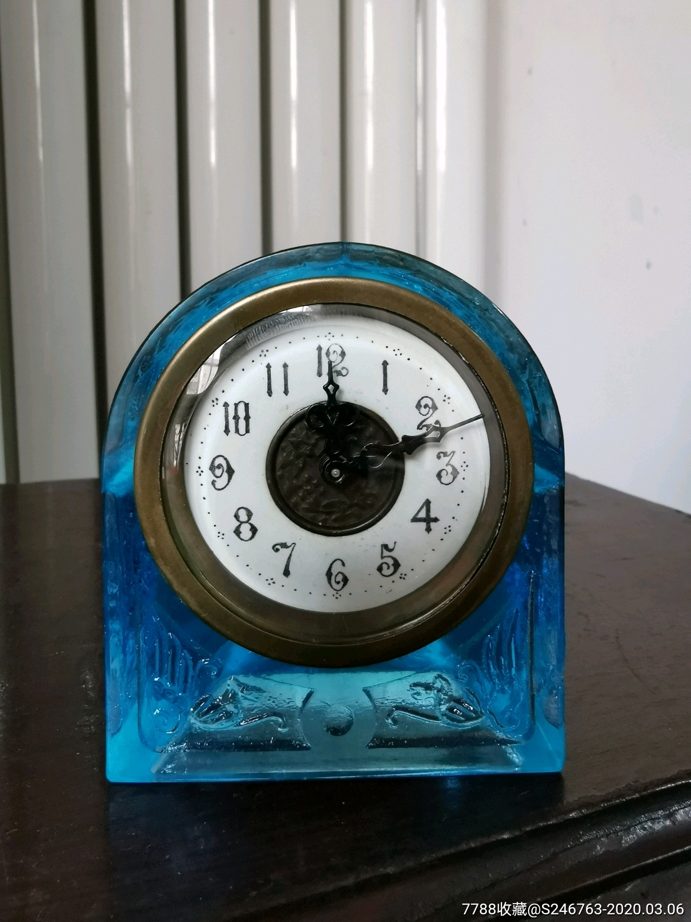伪满时期日本遗留琉璃钟表