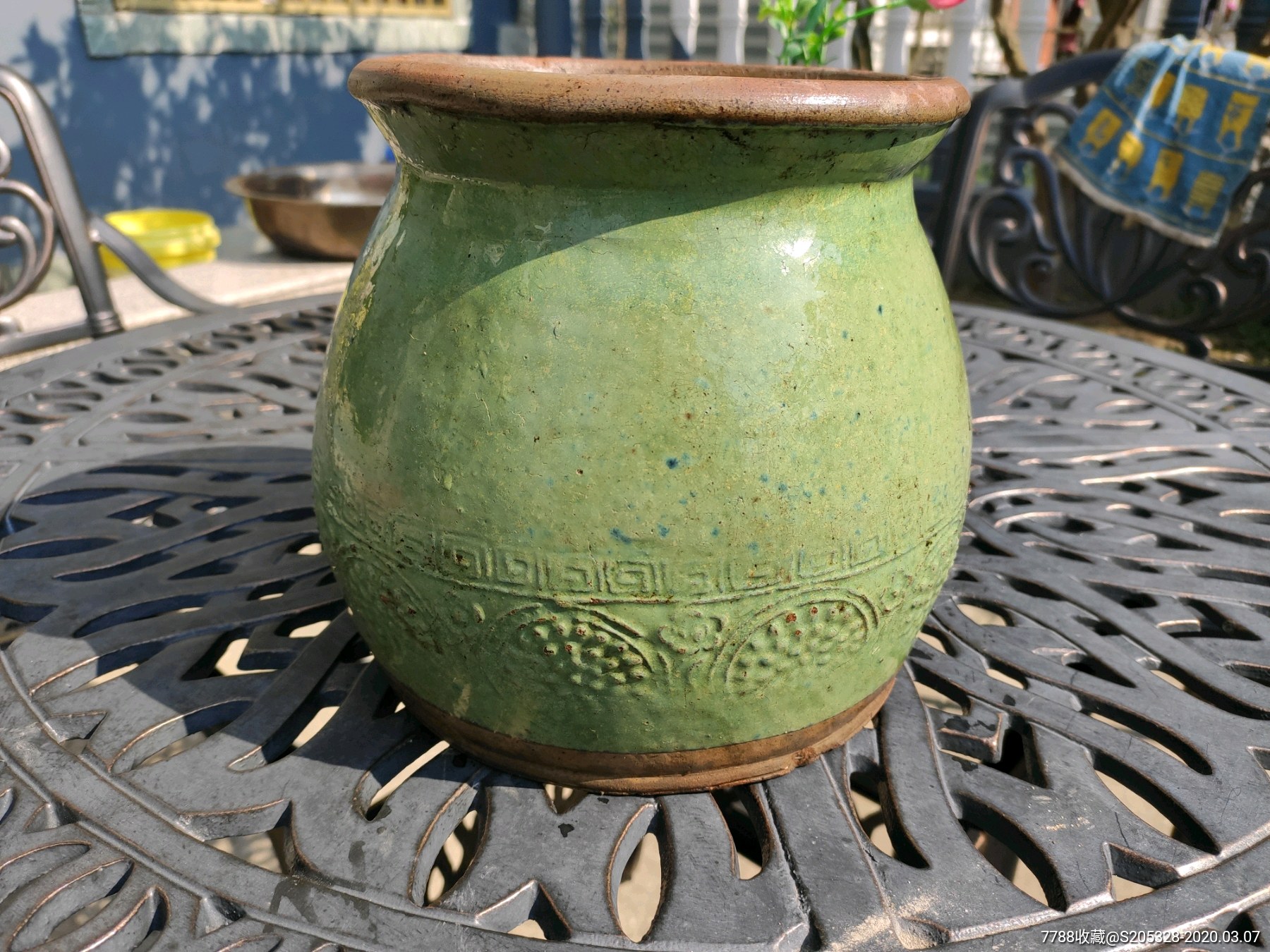 清代花篓刻花绿罐,绿釉瓷