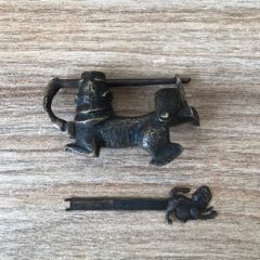 动物形铜锁开关正常(se71506924)_7788收藏__收藏热线