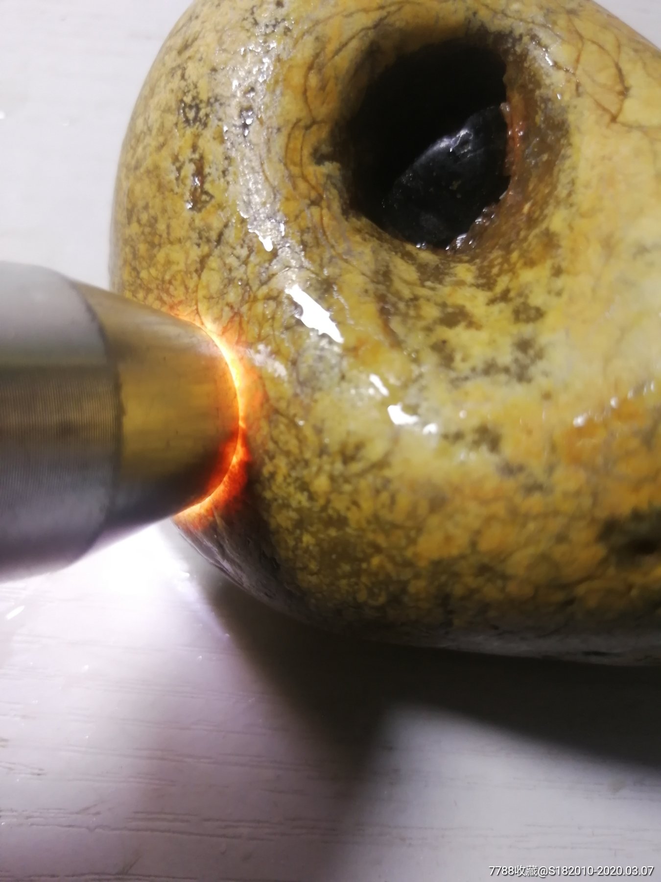 南京雨花石松香腊石把件,小摆件!