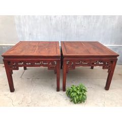 清代血榉木八仙桌一对。桌面双拼面板山水纹清晰，高束腰，披肩雕刻转珠花。(se71515522)_7788收藏__收藏热线