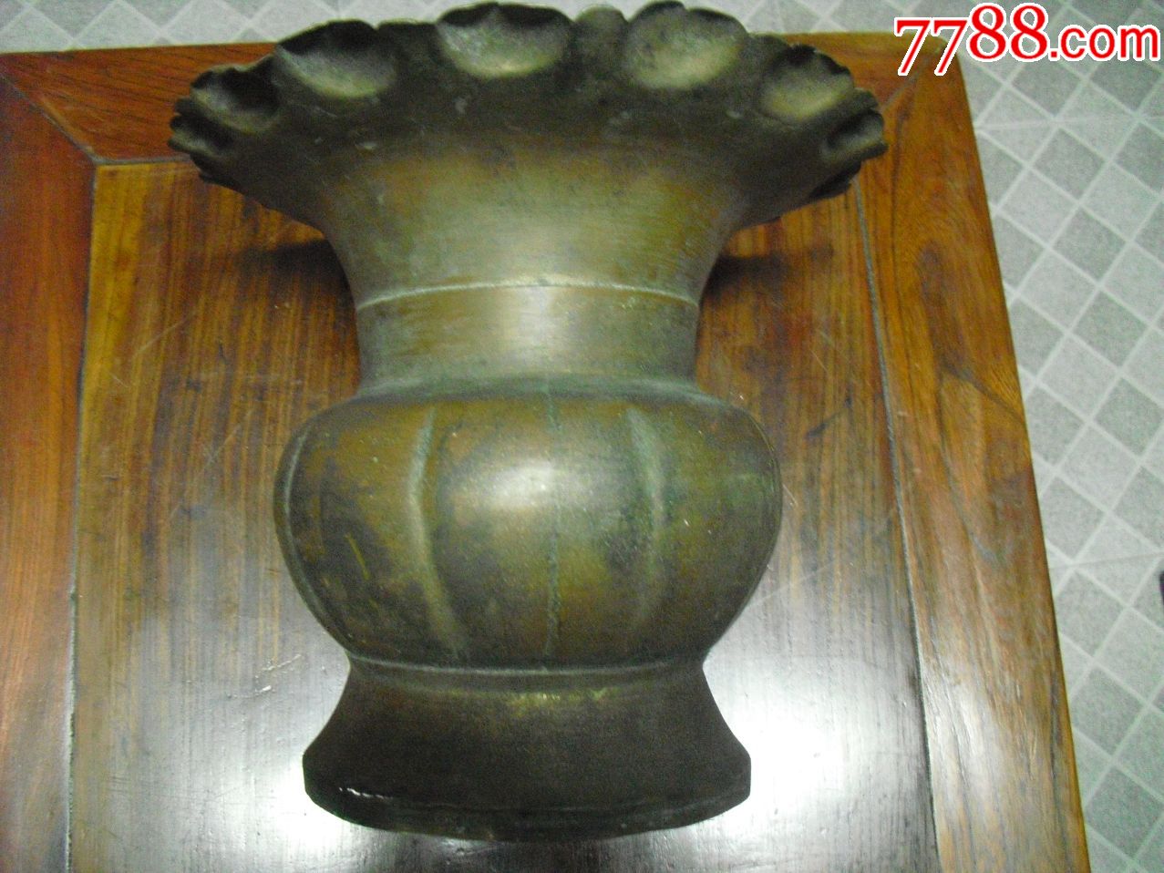 民国海派风格铜痰盂一只