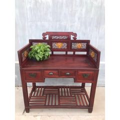 清代血榉木四抽书桌。独板桌面木纹清晰。围板纯手工缕空雕刻，雕工精致细腻。(se71517011)_7788收藏__收藏热线