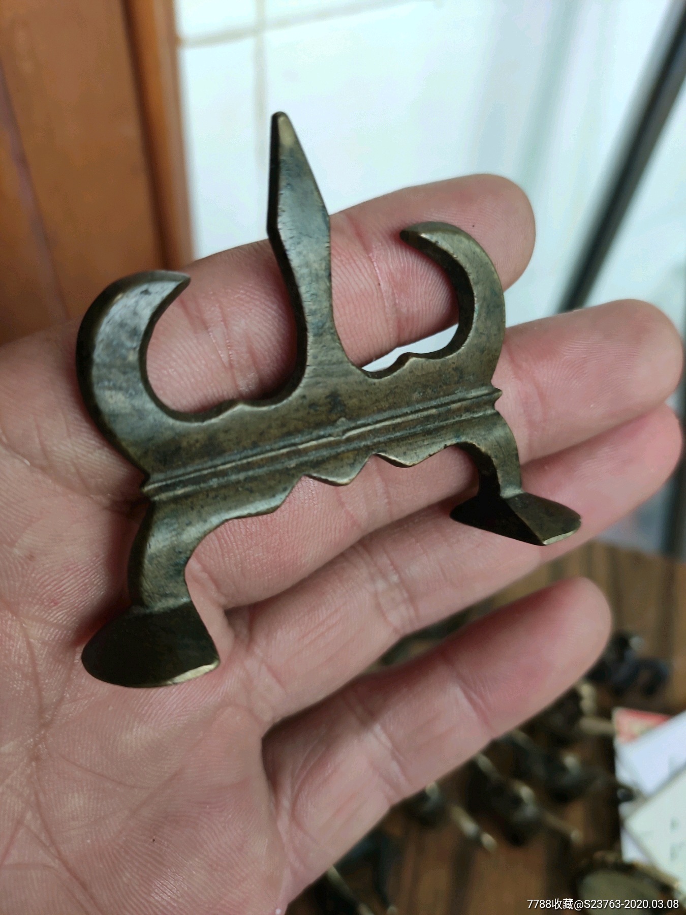 清代山字型铜笔架