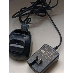 摩托罗拉手机充电器一套(se71524474)_7788收藏__收藏热线