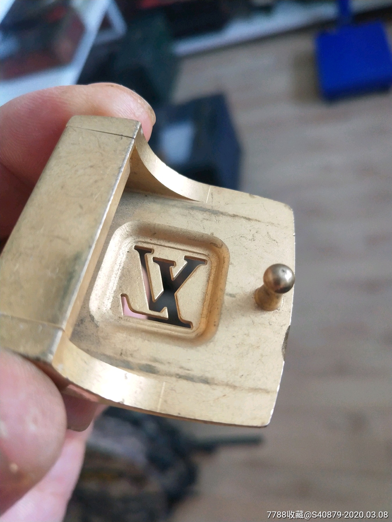 lv腰带扣