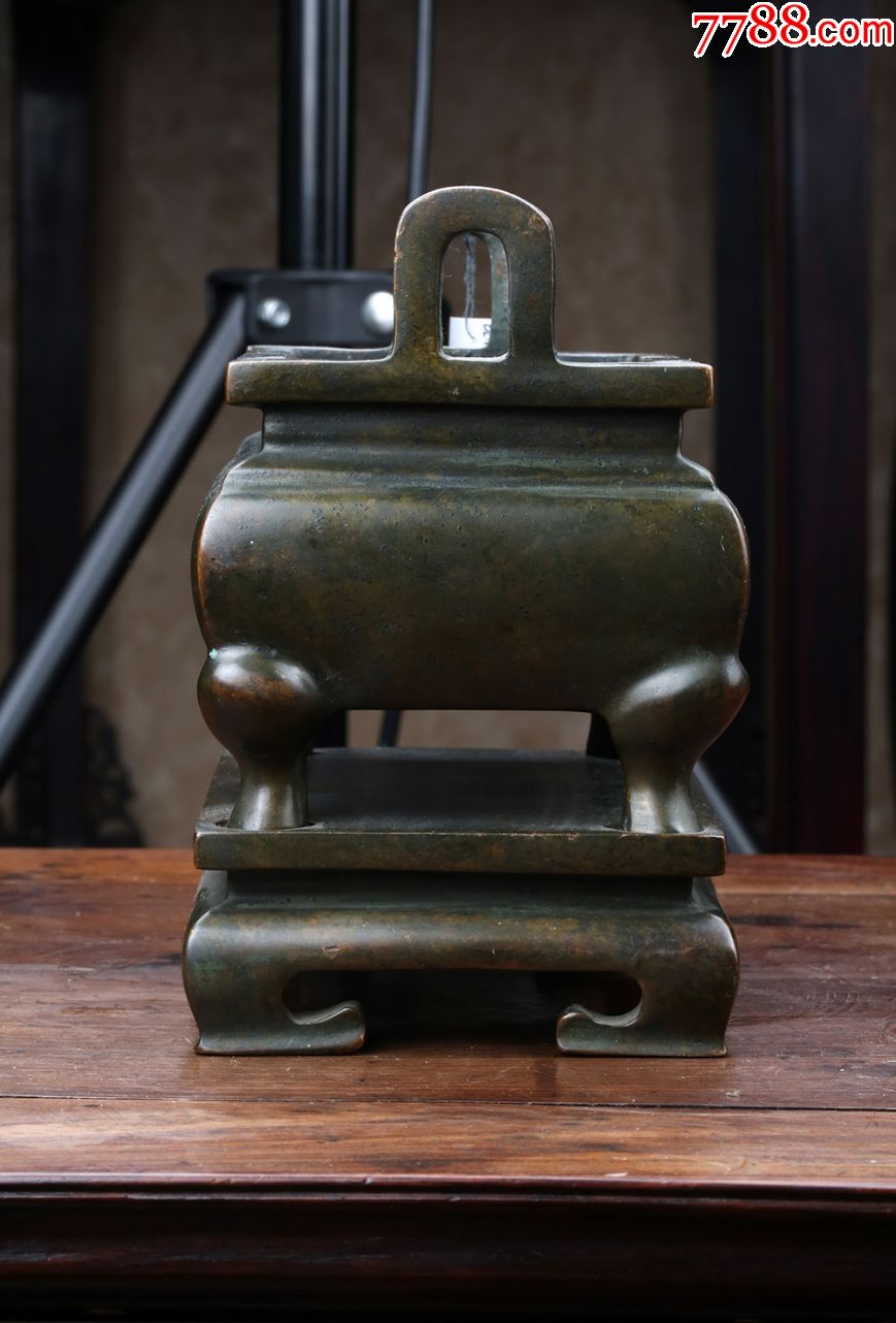 现代名家铜羊耳香炉