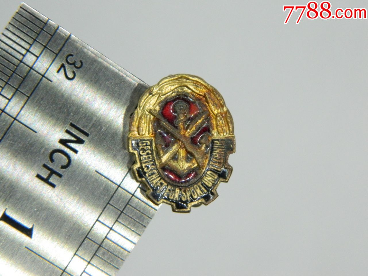 东德小徽章.铜制.少见