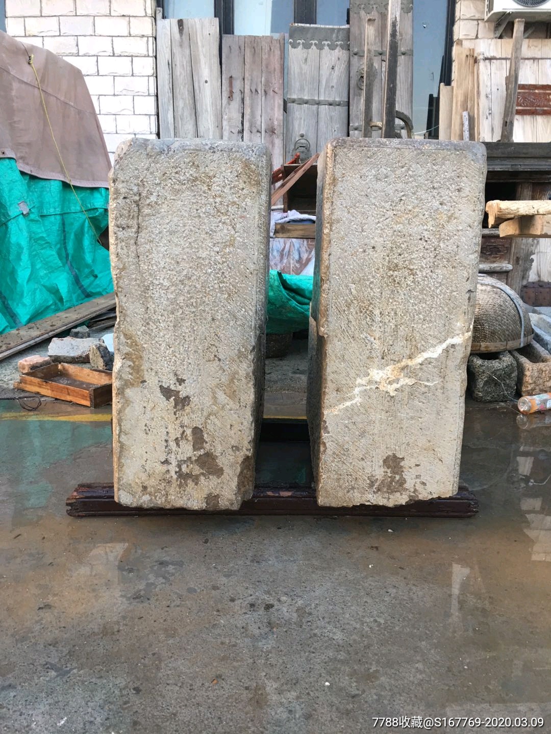 明代青石门砧石一对