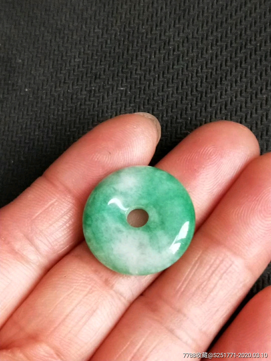 民国时期翡翠平安扣