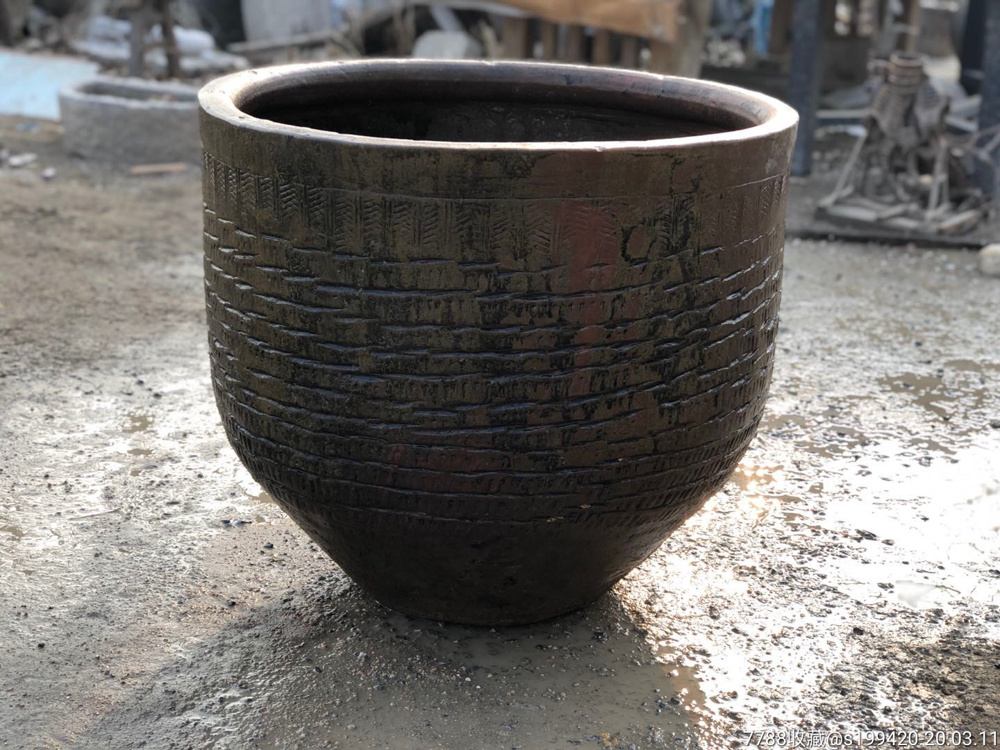 民国绿釉大陶缸.内外挂釉,完好无修补,纹理漂亮,包老全品.