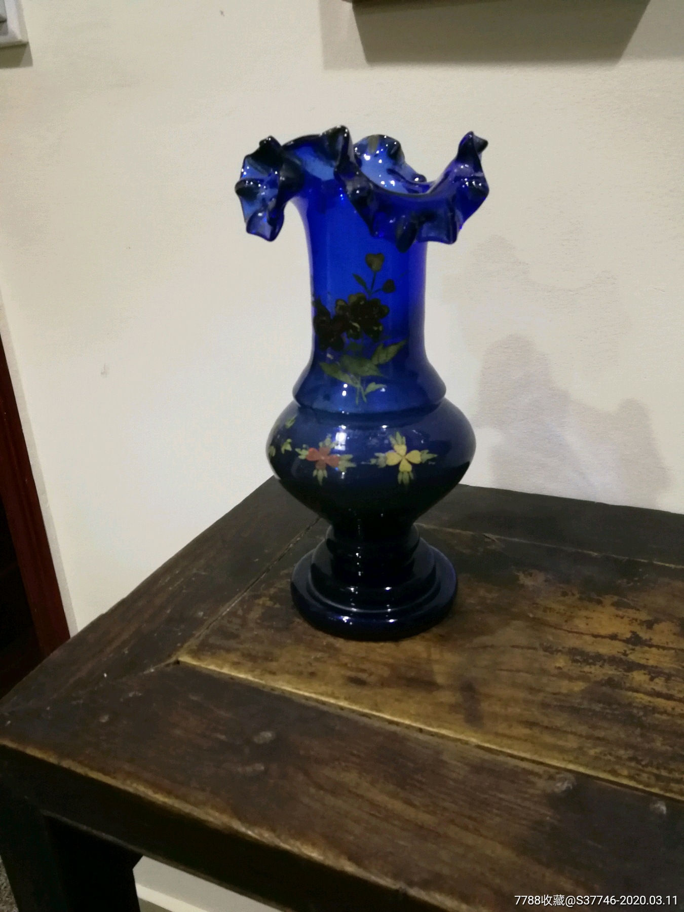 清末民国玻璃蓝料器花瓶