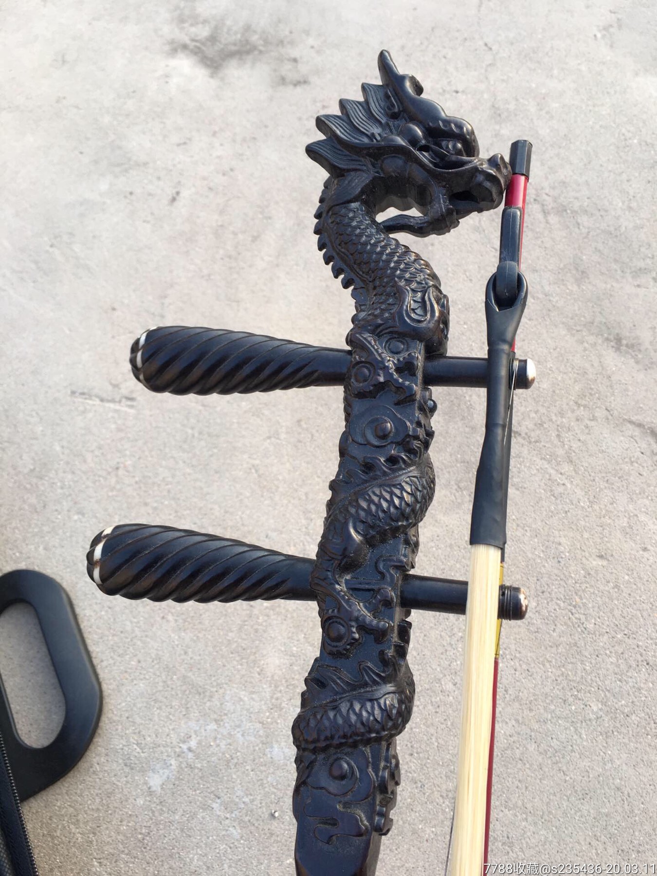 乌木龙头二胡:做工精致,包浆润滑,能正常使用!